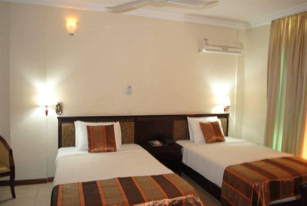 Hotel Georgia 阿克拉 外观 照片