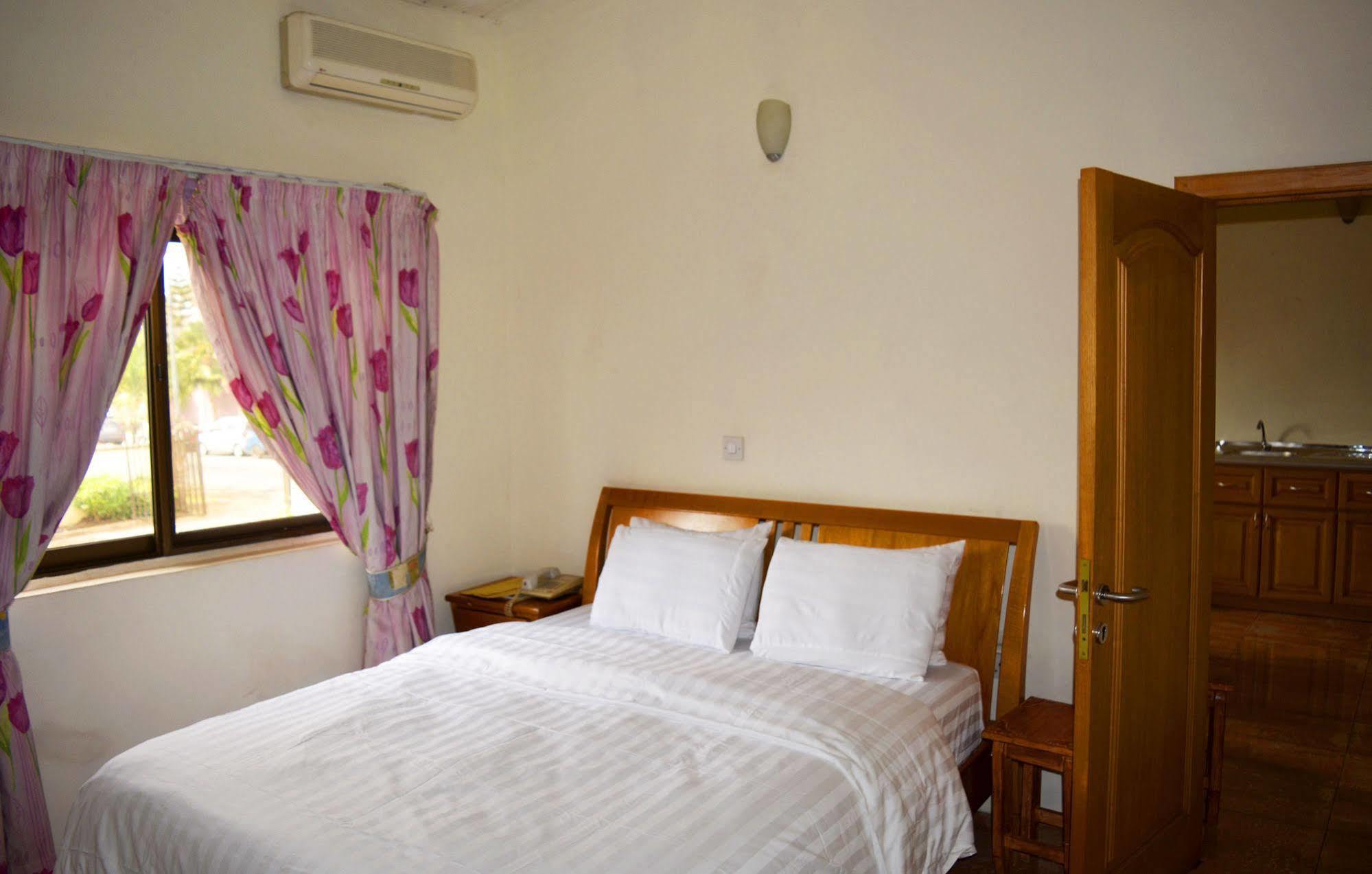 Hotel Georgia 阿克拉 外观 照片